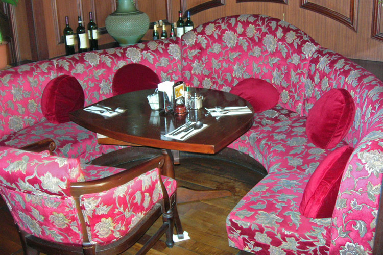 城間本店バーラウンジ